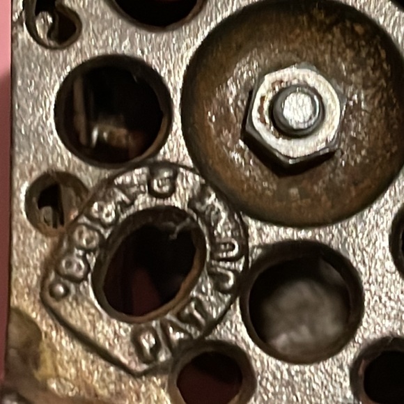 ANTIQUE CAST IRON 6 SIDED ORNATE SAFE BANK PATENT DATE 1896 - Picture 7 of 7